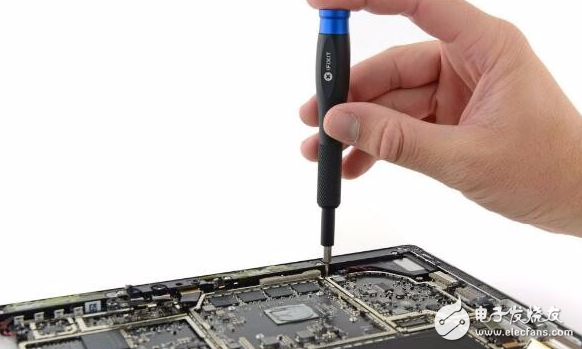 2017Surface ProͼͣάѶȴ 1֣