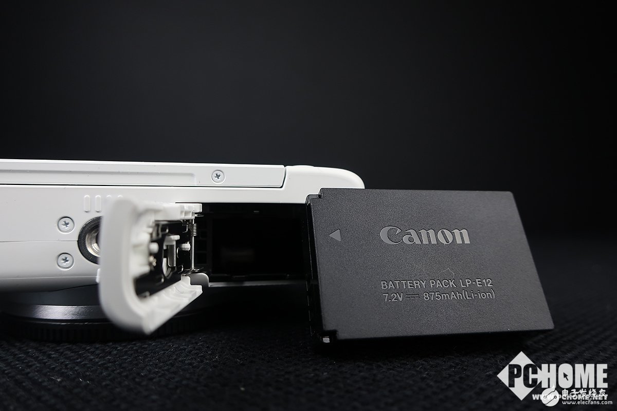 һɫʸ EOS M100