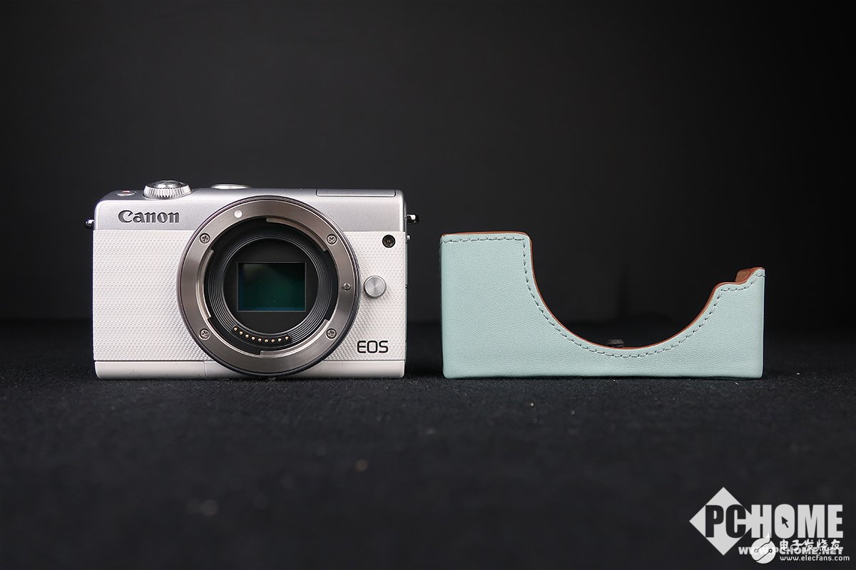 һɫʸ EOS M100