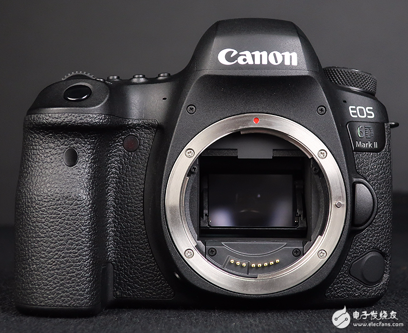 һɫʸ EOS M100