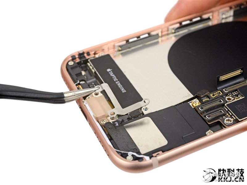 iPhone 8ȫ⣺2GBڴ漣